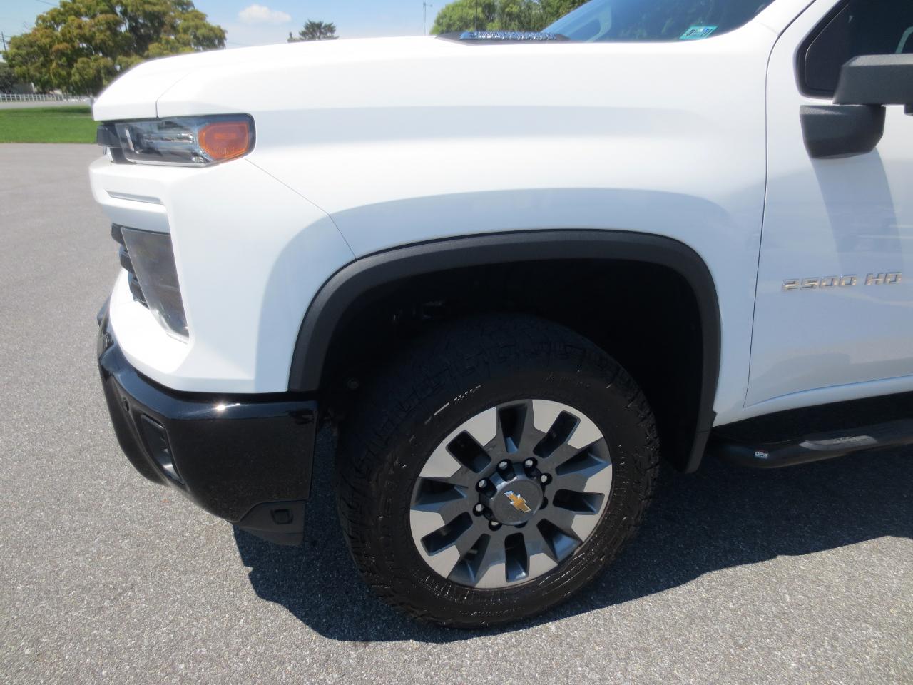 Chevrolet Silverado 2500HD Custom Crew Cab Long Box 4WD 2025