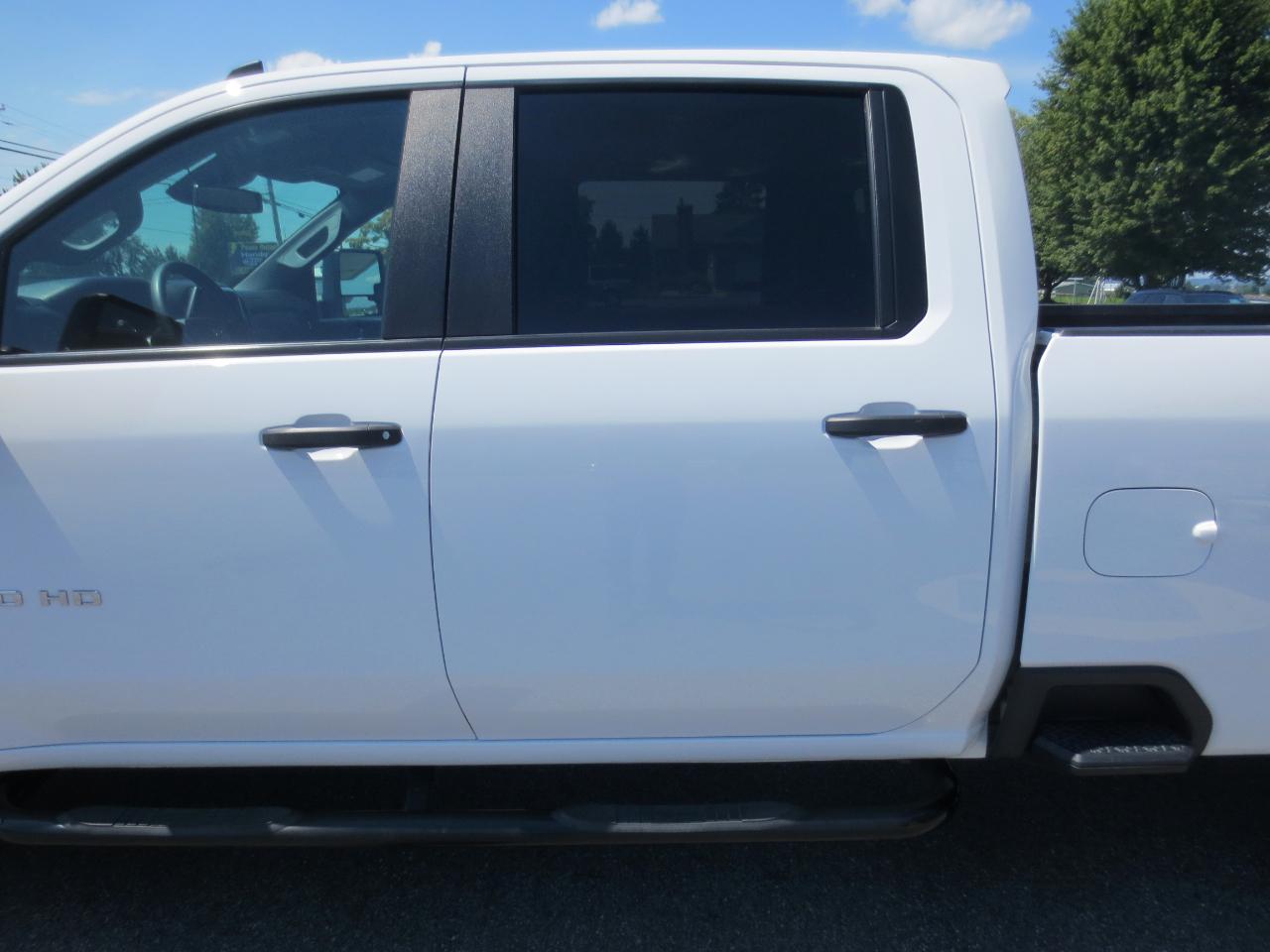 Chevrolet Silverado 2500HD Custom Crew Cab Long Box 4WD 2025
