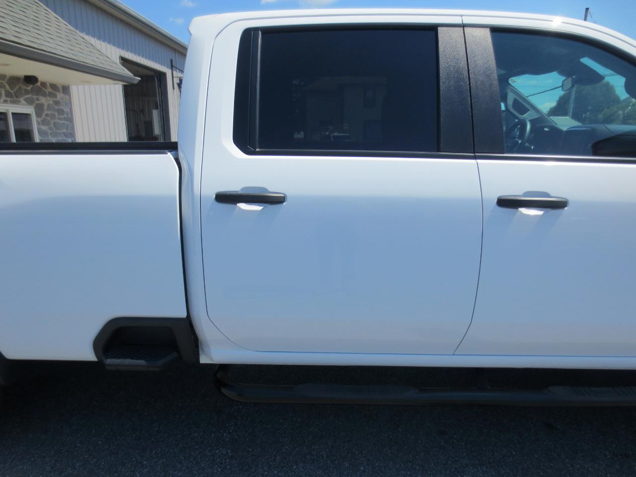 Chevrolet Silverado 2500HD Custom Crew Cab Long Box 4WD 2025