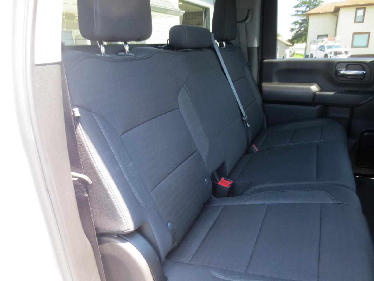 Chevrolet Silverado 2500HD Custom Crew Cab Long Box 4WD 2025