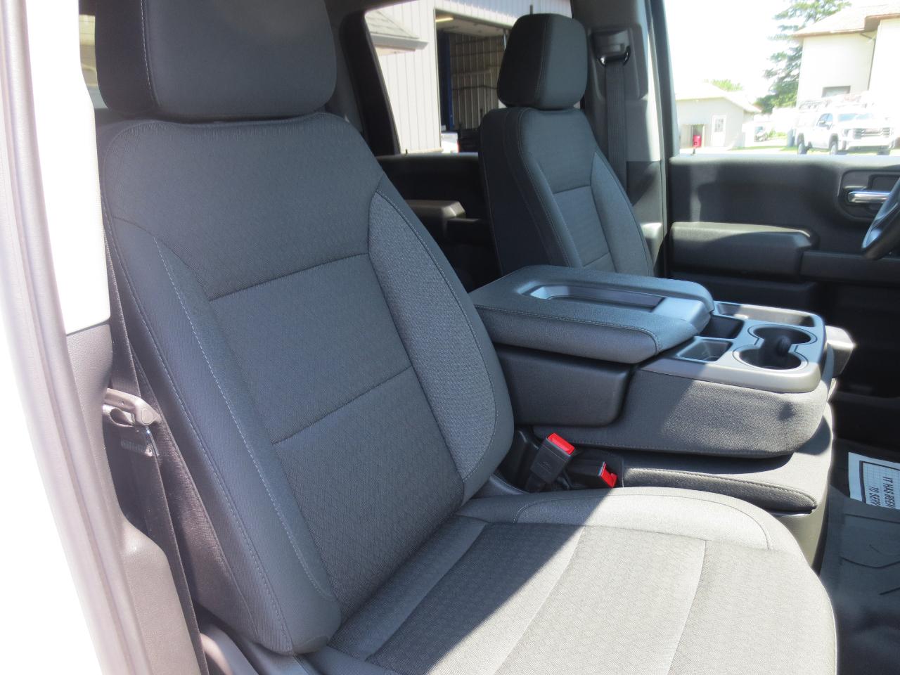 Chevrolet Silverado 2500HD Custom Crew Cab Long Box 4WD 2025