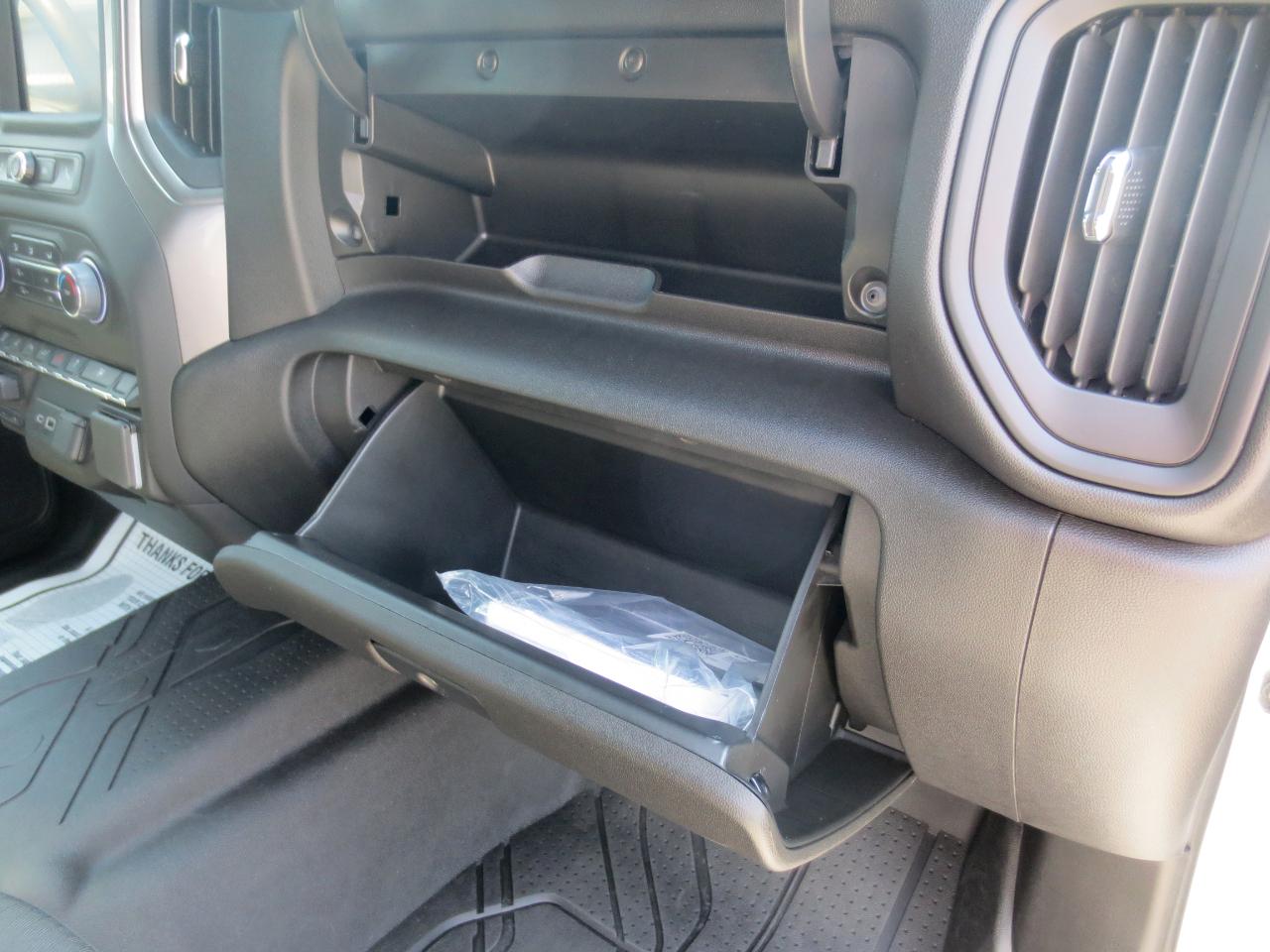 Chevrolet Silverado 2500HD Custom Crew Cab Long Box 4WD 2025