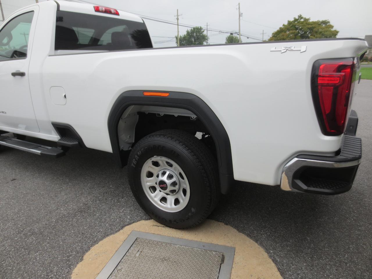 GMC Sierra 2500HD Pro Regular Cab 4WD 2022