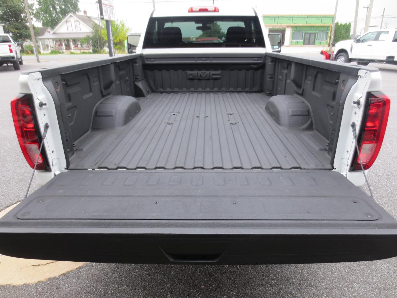 GMC Sierra 2500HD Pro Regular Cab 4WD 2022