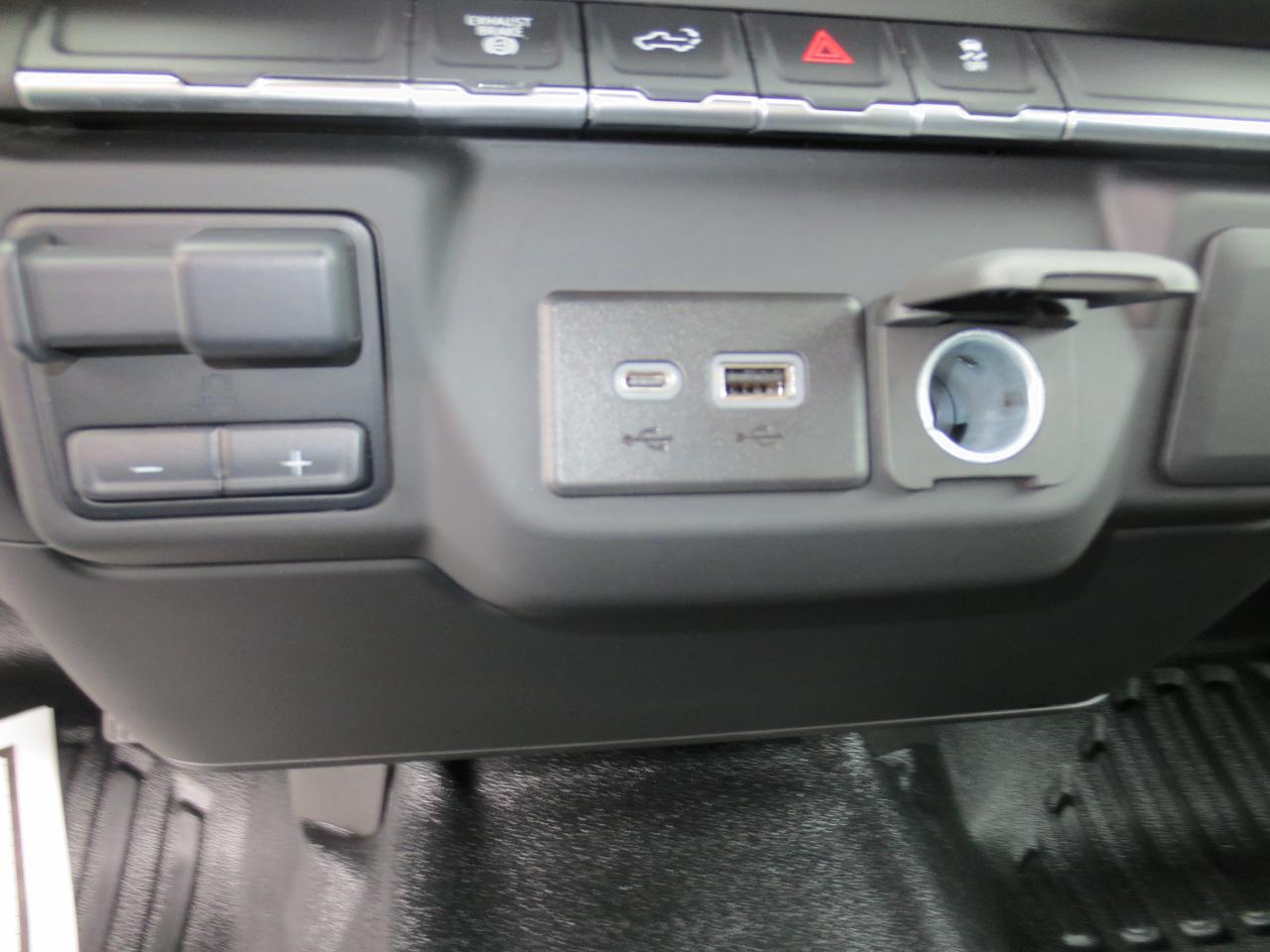 GMC Sierra 2500HD Pro Regular Cab 4WD 2022