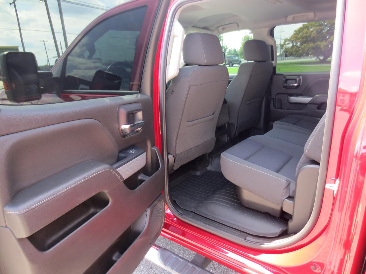 Chevrolet Silverado 2500HD LT Crew Cab 4WD 2018