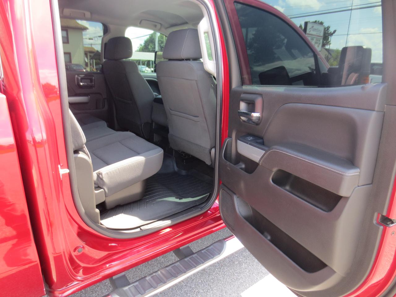 Chevrolet Silverado 2500HD LT Crew Cab 4WD 2018