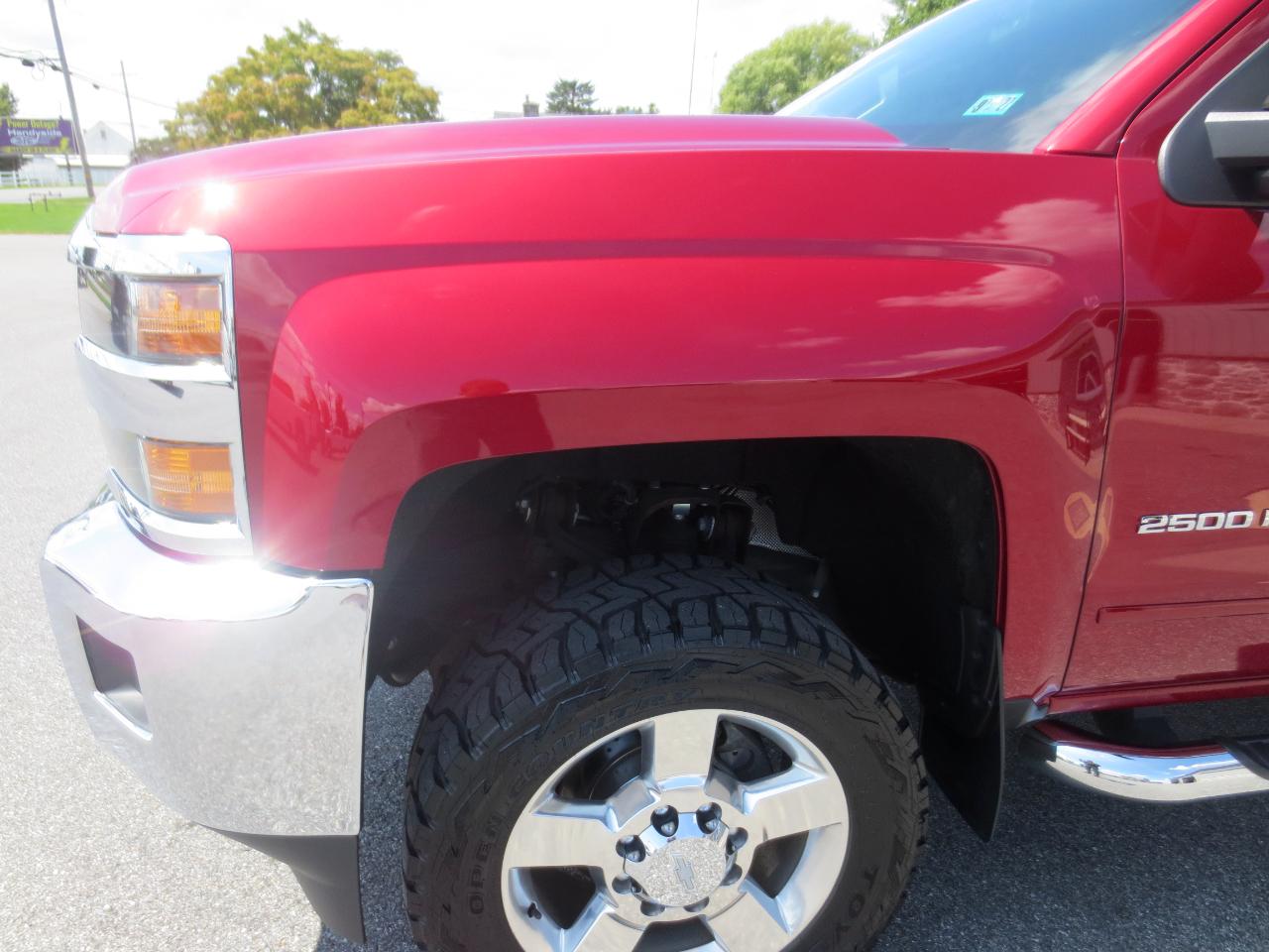 Chevrolet Silverado 2500HD LT Crew Cab 4WD 2018