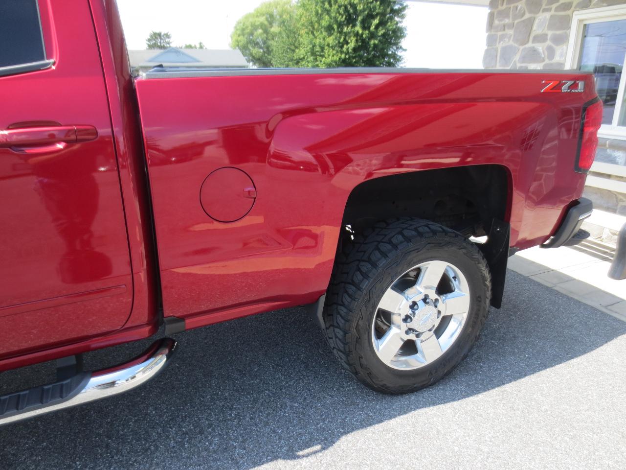 Chevrolet Silverado 2500HD LT Crew Cab 4WD 2018