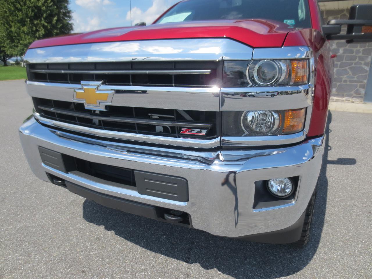 Chevrolet Silverado 2500HD LT Crew Cab 4WD 2018