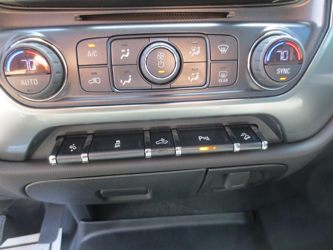 Chevrolet Silverado 2500HD LT Crew Cab 4WD 2018