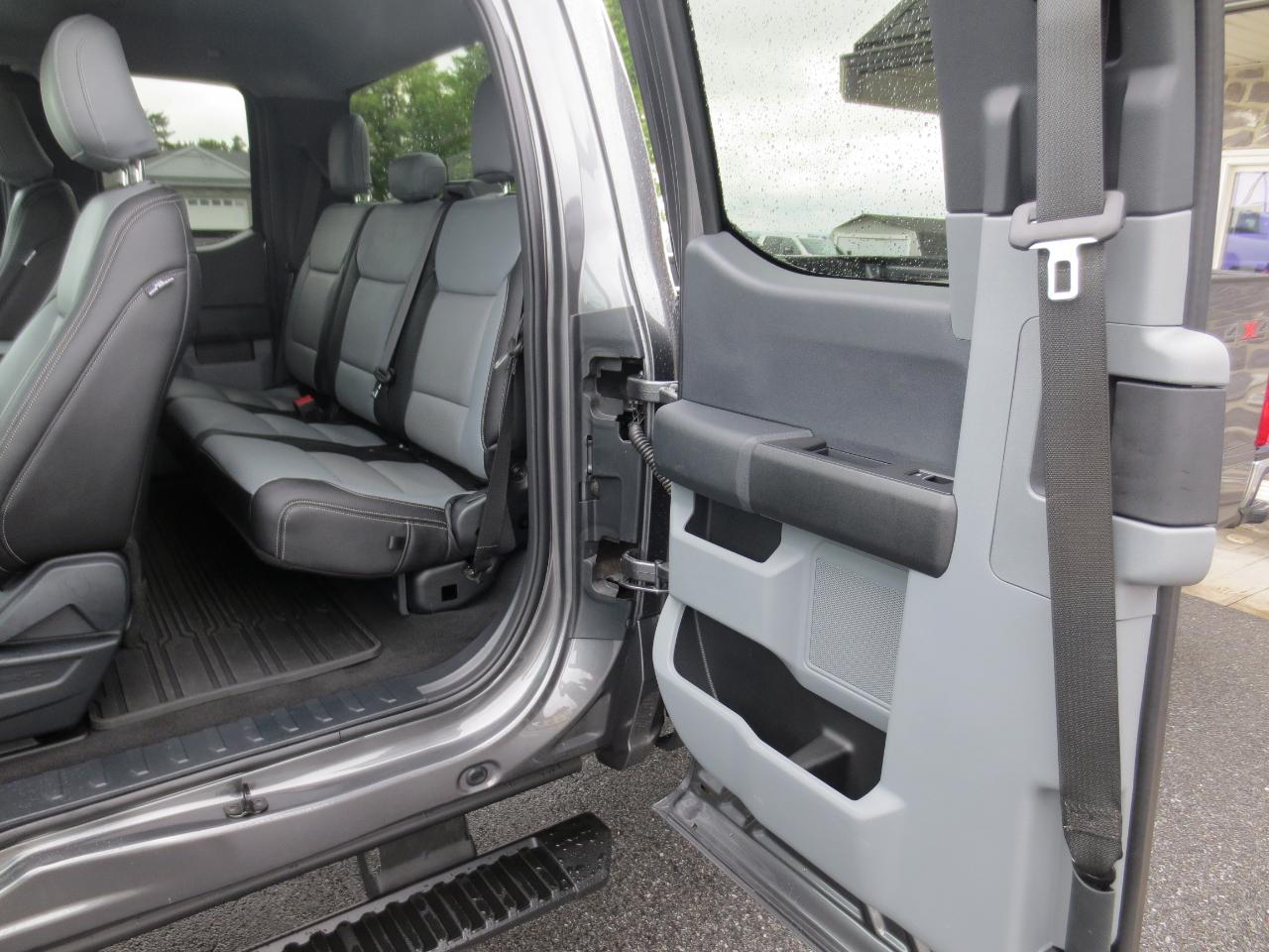 Ford F-250 SD XLT SuperCab Long Bed 4WD 2026