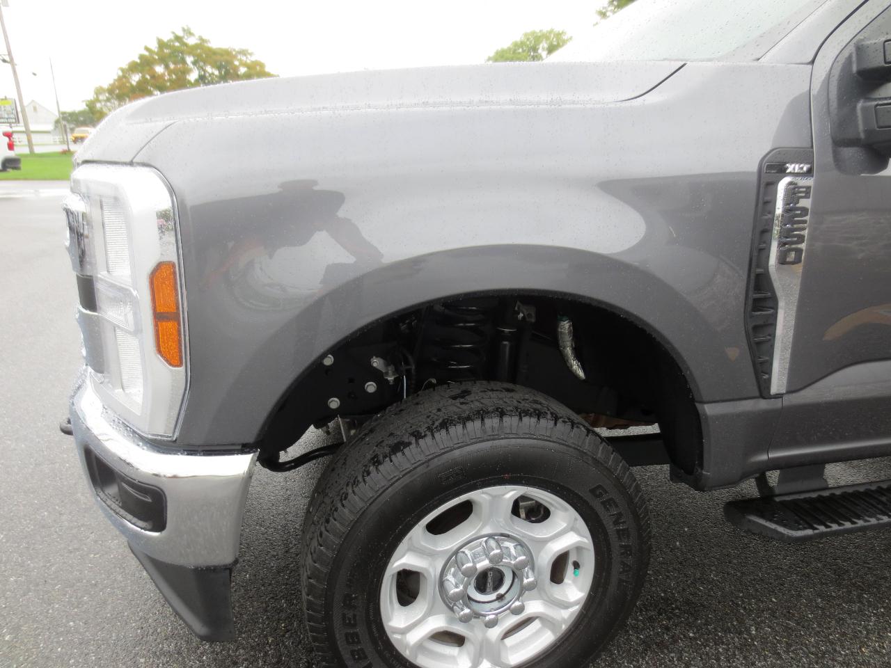 Ford F-250 SD XLT SuperCab Long Bed 4WD 2026