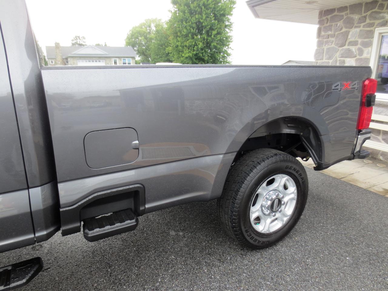 Ford F-250 SD XLT SuperCab Long Bed 4WD 2026