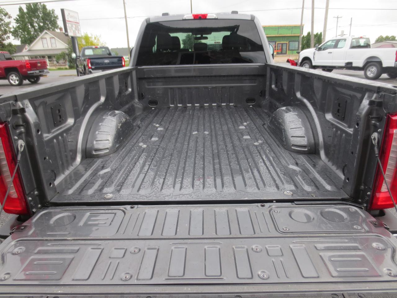 Ford F-250 SD XLT SuperCab Long Bed 4WD 2026