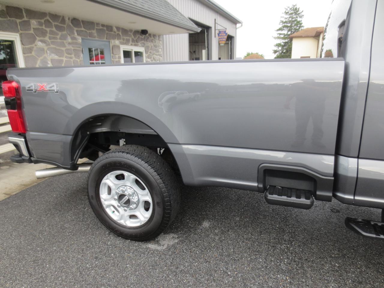 Ford F-250 SD XLT SuperCab Long Bed 4WD 2026