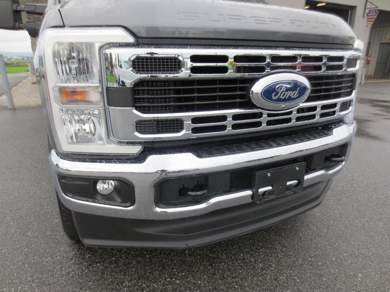 Ford F-250 SD XLT SuperCab Long Bed 4WD 2026