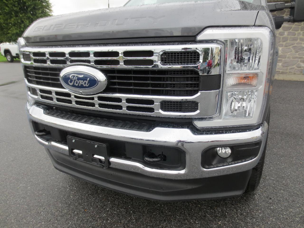 Ford F-250 SD XLT SuperCab Long Bed 4WD 2026