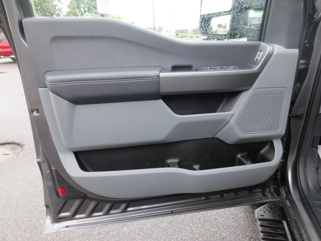 Ford F-250 SD XLT SuperCab Long Bed 4WD 2026
