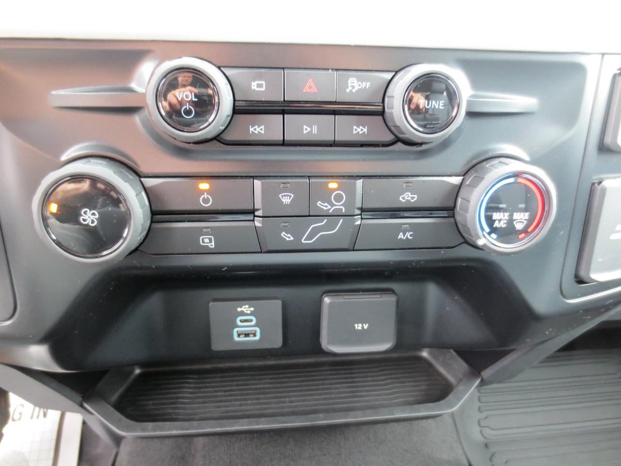 Ford F-250 SD XLT SuperCab Long Bed 4WD 2026