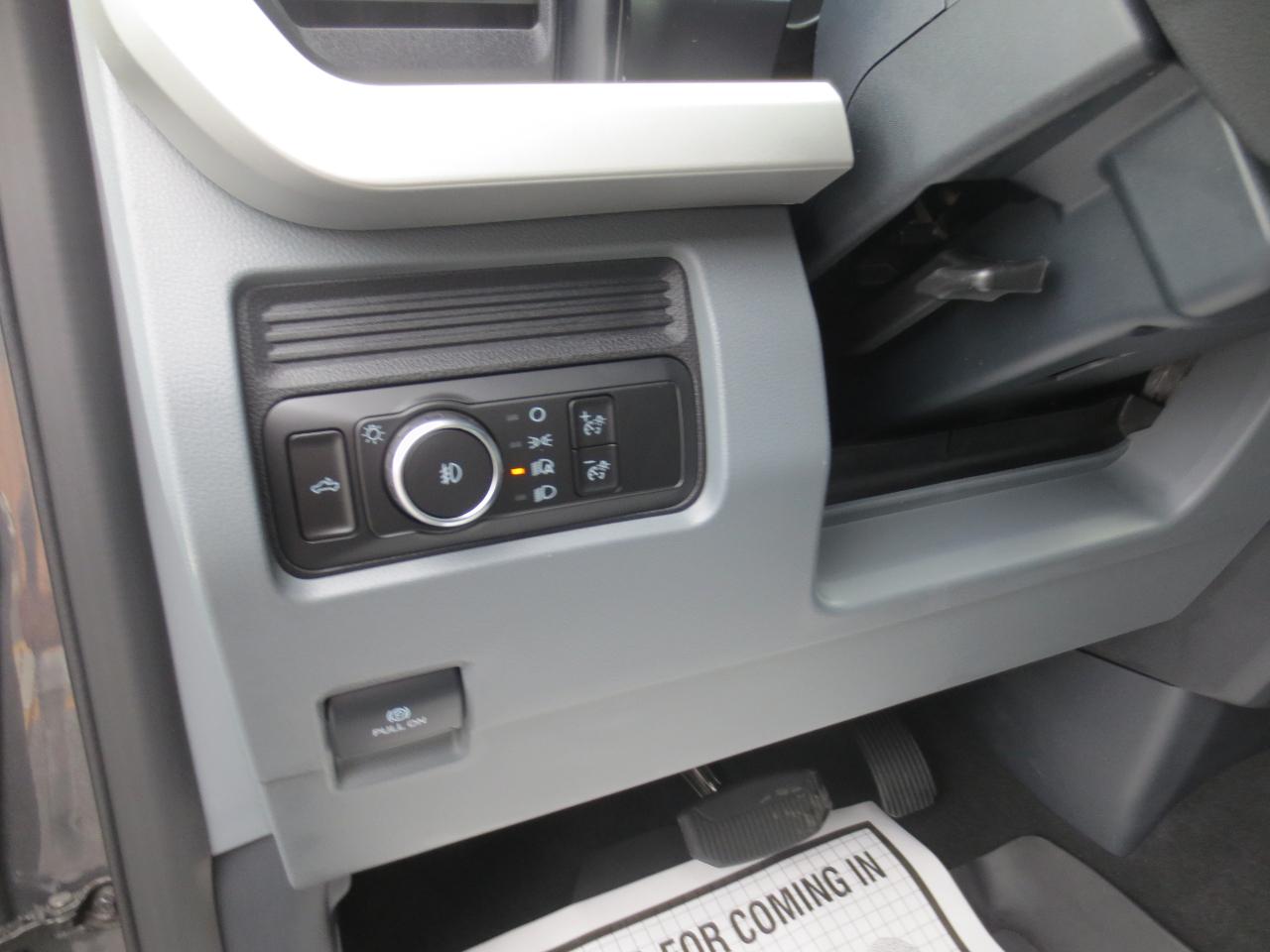Ford F-250 SD XLT SuperCab Long Bed 4WD 2026