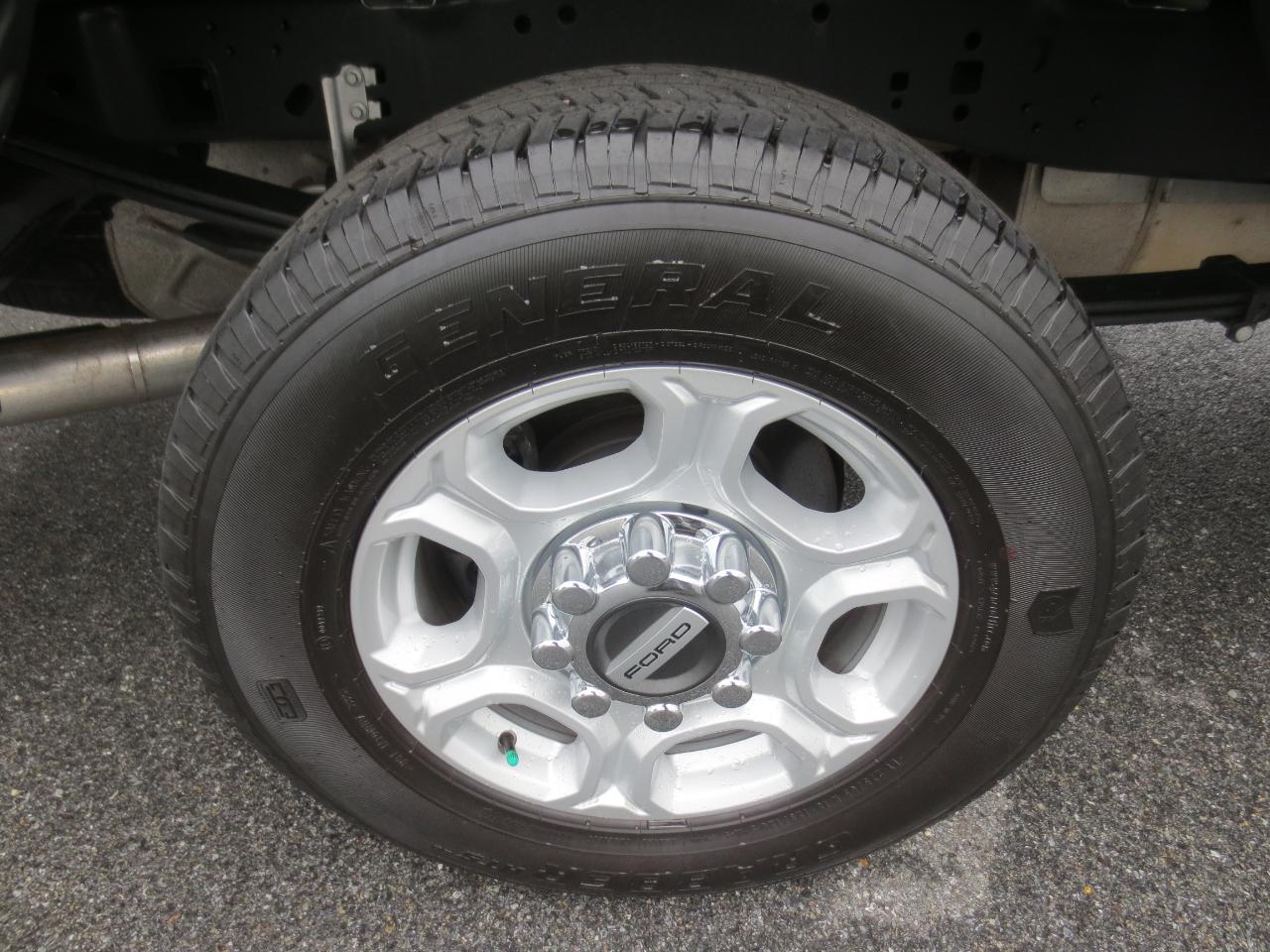Ford F-250 SD XLT SuperCab Long Bed 4WD 2026