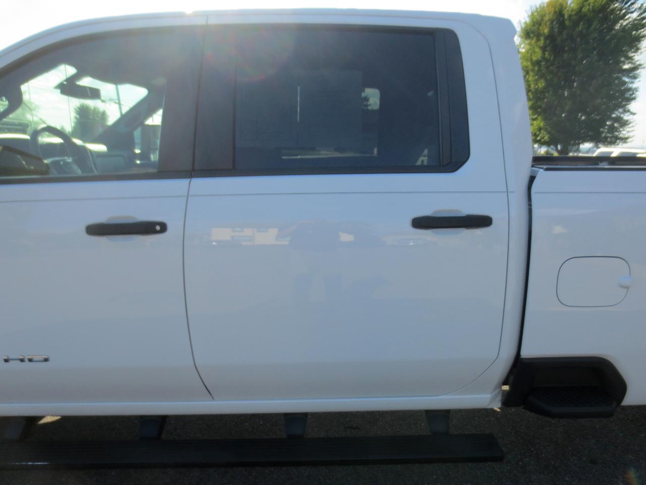 GMC Sierra 2500HD Base Crew Cab Long Box 4WD 2021