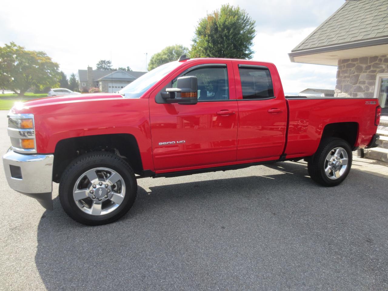Chevrolet Silverado 2500HD LT Double Cab 4WD 2017