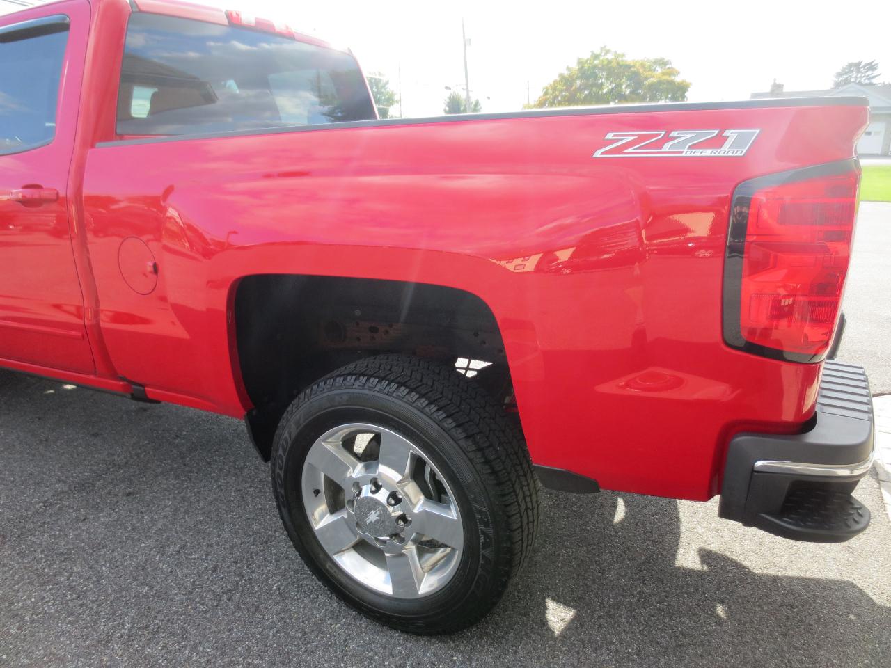 Chevrolet Silverado 2500HD LT Double Cab 4WD 2017