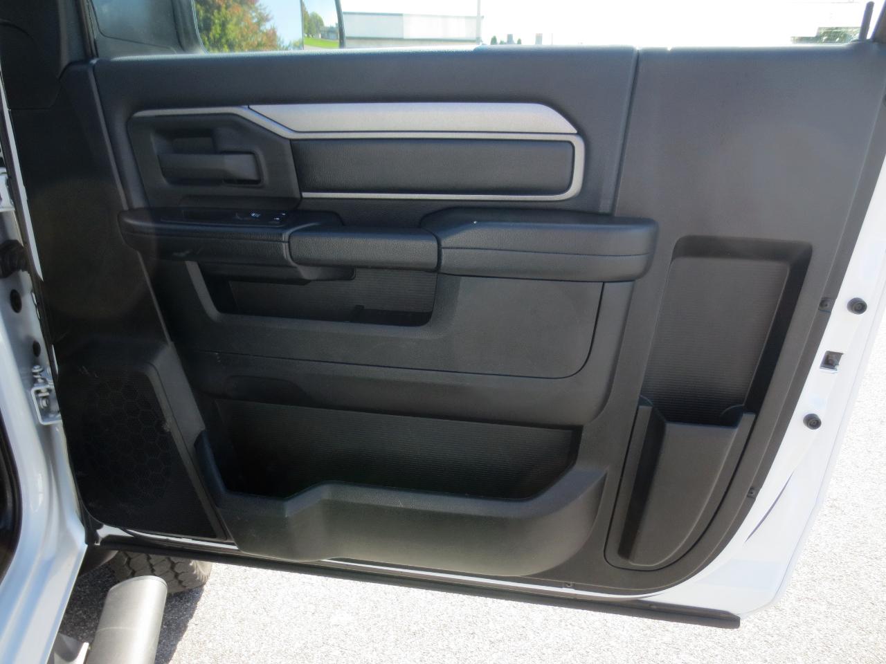 RAM 4500 Regular Cab SWB 4WD DRW 2021