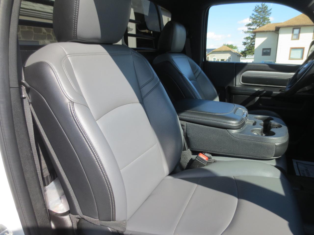 RAM 4500 Regular Cab SWB 4WD DRW 2021