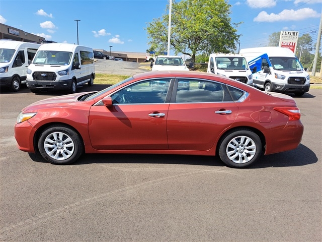 2016 Nissan Altima 2.5 S photo 2