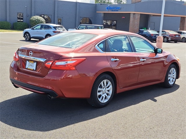 2016 Nissan Altima 2.5 S photo 5