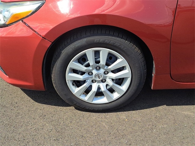 2016 Nissan Altima 2.5 S photo 9