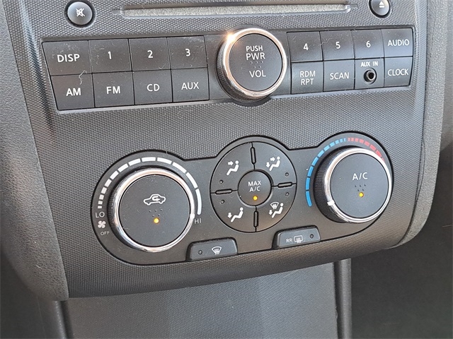 2010 Nissan Altima 2.5 S photo 13