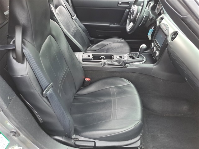 2009 Mazda MX-5 Miata Miata Touring photo 24