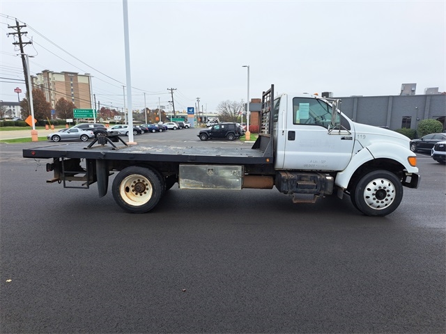 Ford Super Duty F-650  2001