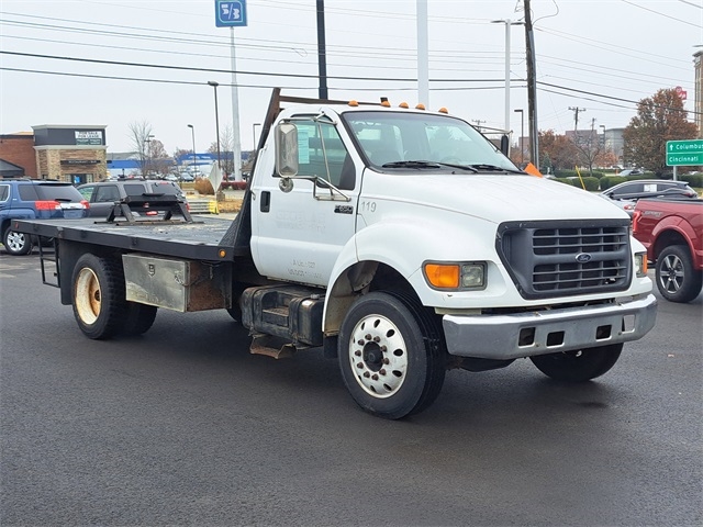 Ford Super Duty F-650  2001