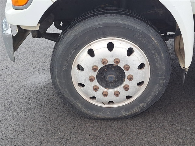 Ford Super Duty F-650  2001