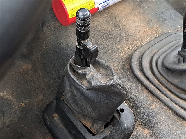 Ford Super Duty F-650  2001