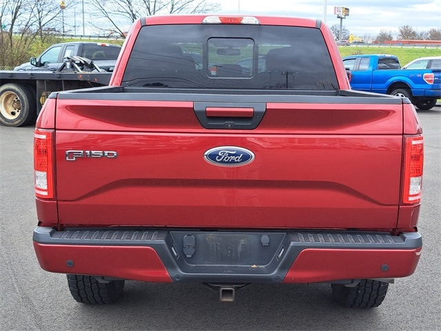 2017 Ford F-150 XLT photo 4