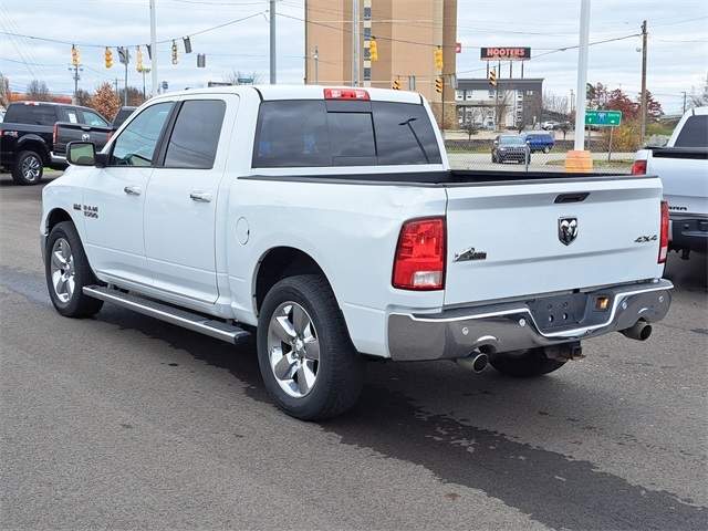 2017 Ram 1500 Big Horn photo 3