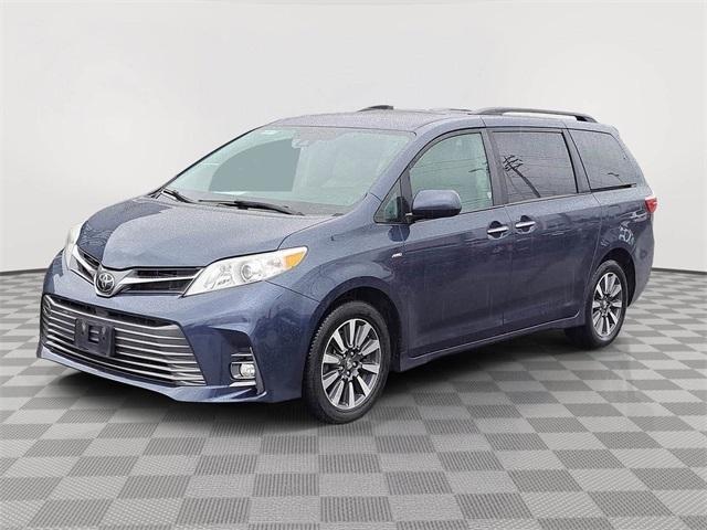 2019 Toyota Sienna XLE