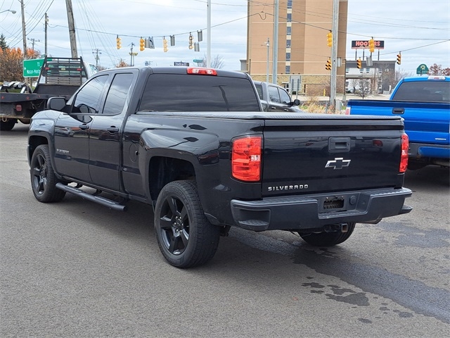 2017 Chevrolet Silverado Work Truck LS Base photo 3