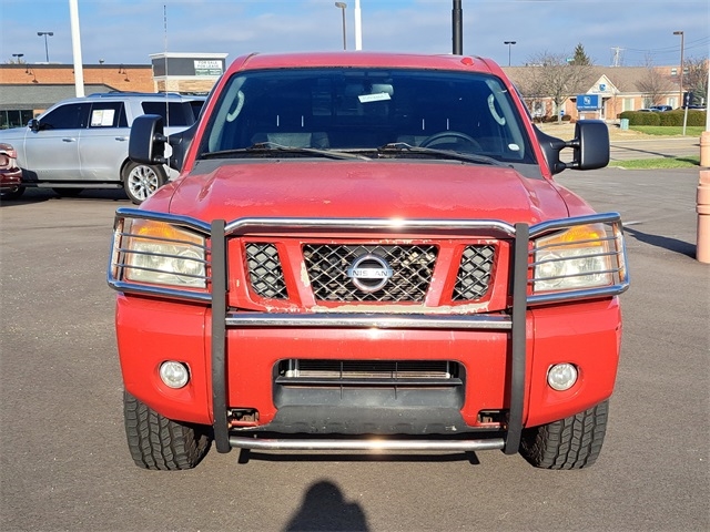 Nissan Titan  2011