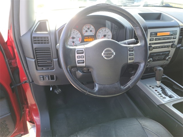 Nissan Titan  2011