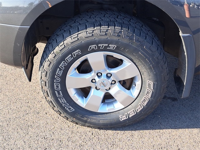 Nissan Frontier  2012