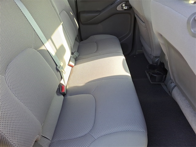 Nissan Frontier  2012