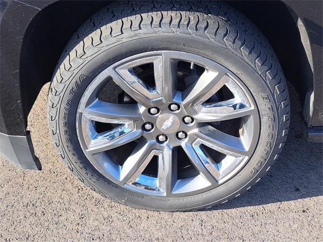 Chevrolet Suburban  2016