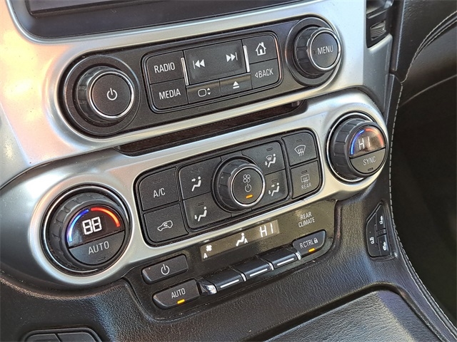 Chevrolet Suburban  2016